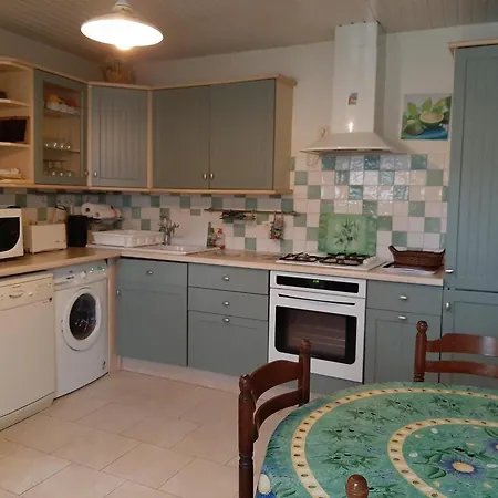 منزل ريفي Cosy Avec 3 Chambres, Cour Privee, Baby-foot Et Internet, Equipements Bebe Inclus, Animaux Permis - Fr-1-653-154 *