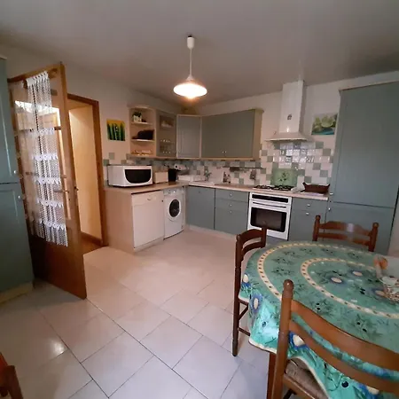 Cosy Avec 3 Chambres, Cour Privee, Baby-foot Et Internet, Equipements Bebe Inclus, Animaux Permis - Fr-1-653-154