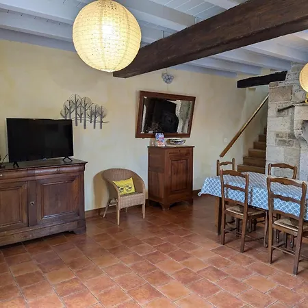 Cosy Avec 3 Chambres, Cour Privee, Baby-foot Et Internet, Equipements Bebe Inclus, Animaux Permis - Fr-1-653-154 منزل ريفي *