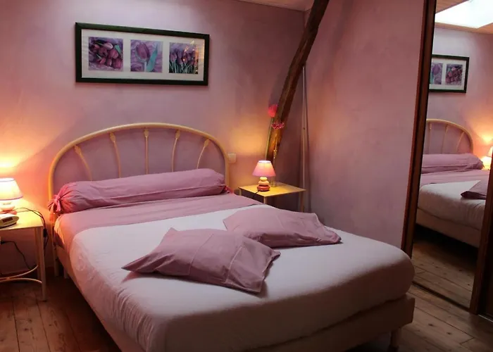 Cosy Avec 3 Chambres, Cour Privee, Baby-foot Et Internet, Equipements Bebe Inclus, Animaux Permis - Fr-1-653-154 Jauldes