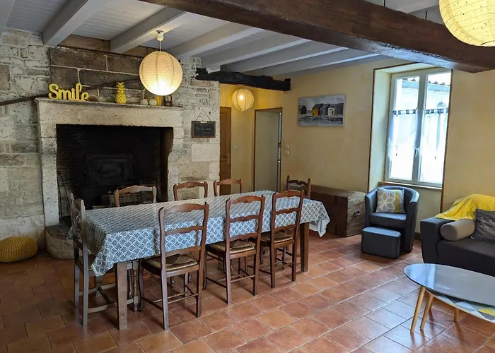 بيت للعطل Cosy Avec 3 Chambres, Cour Privee, Baby-foot Et Internet, Equipements Bebe Inclus, Animaux Permis - Fr-1-653-154