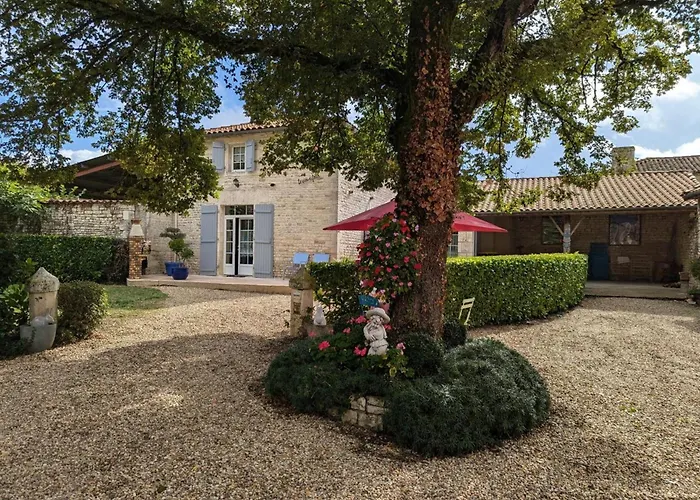 بيت للعطل Cosy Avec 3 Chambres, Cour Privee, Baby-foot Et Internet, Equipements Bebe Inclus, Animaux Permis - Fr-1-653-154 Jauldes