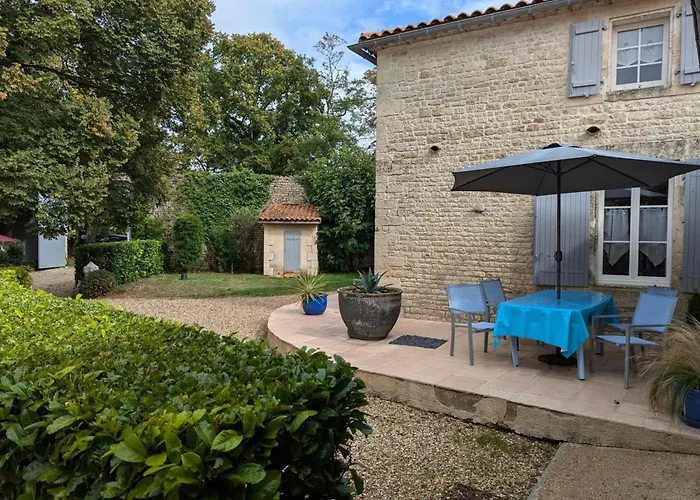 Cosy Avec 3 Chambres, Cour Privee, Baby-foot Et Internet, Equipements Bebe Inclus, Animaux Permis - Fr-1-653-154 * Jauldes